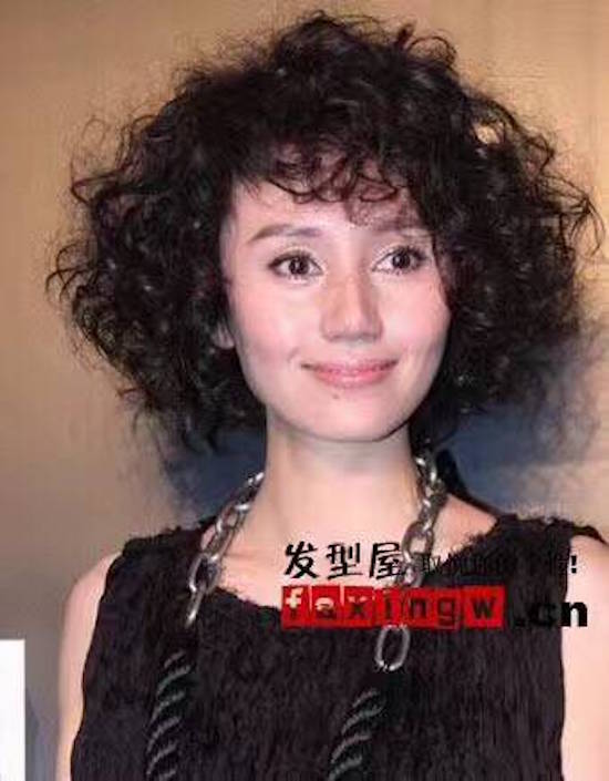 同样的一款发型也完完全全衬托了一个女人的可塑性趁还年轻不如行动.jpeg