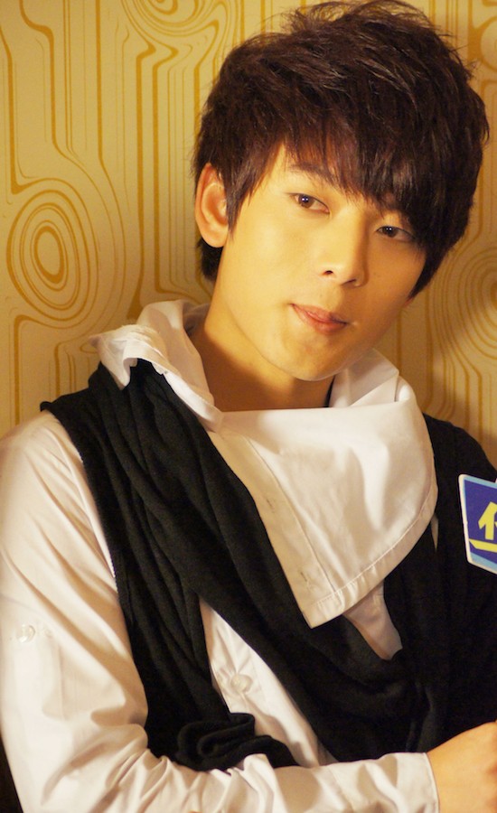 每天都和各种老中青男神🥚探讨你们的头发发型问题可是你们看苏打已经几个流行转过来了你们还在犹豫什么时候来3