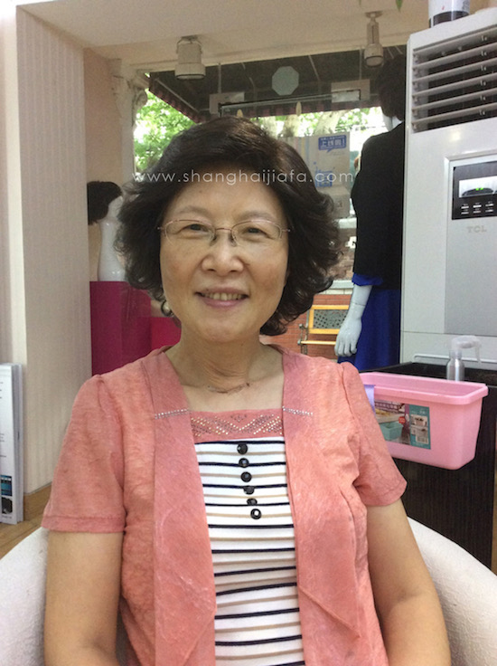 格兰慕丝手钩款时尚假发系列有着与真发相近的质感2.jpg 格兰慕丝手钩款时尚假发系列有着与真发相近的质感.jpg