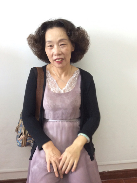 格兰慕丝手钩款时尚假发系列有着与真发相近的质感3.jpg 格兰慕丝手钩款时尚假发系列有着与真发相近的质感.jpg