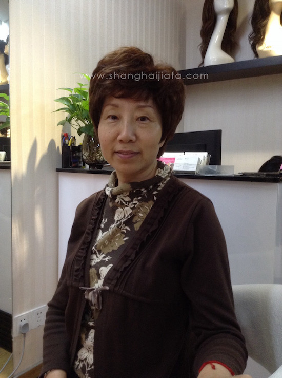 格兰慕丝手钩款时尚假发系列有着与真发相近的质感4.jpg 格兰慕丝手钩款时尚假发系列有着与真发相近的质感.jpg