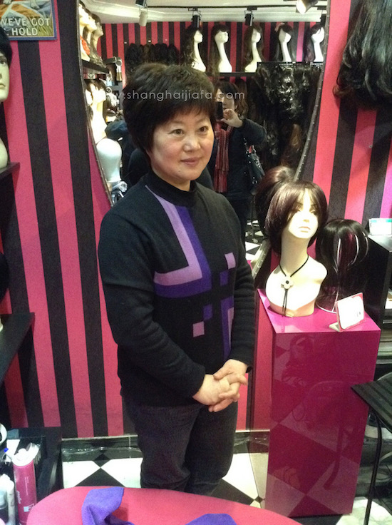 格兰慕丝手钩款时尚假发系列有着与真发相近的质感8.jpg 格兰慕丝手钩款时尚假发系列有着与真发相近的质感.jpg