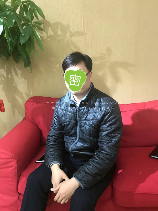 髻尚坊男士隐形增发零感特薄的紧贴设计经得起长时间考验且仿真头皮高度透气绝无局促感3.jpg 髻尚坊男士隐形增发零感特薄的紧贴设计经得起长时间考验且仿真头皮高度透气绝无局促感