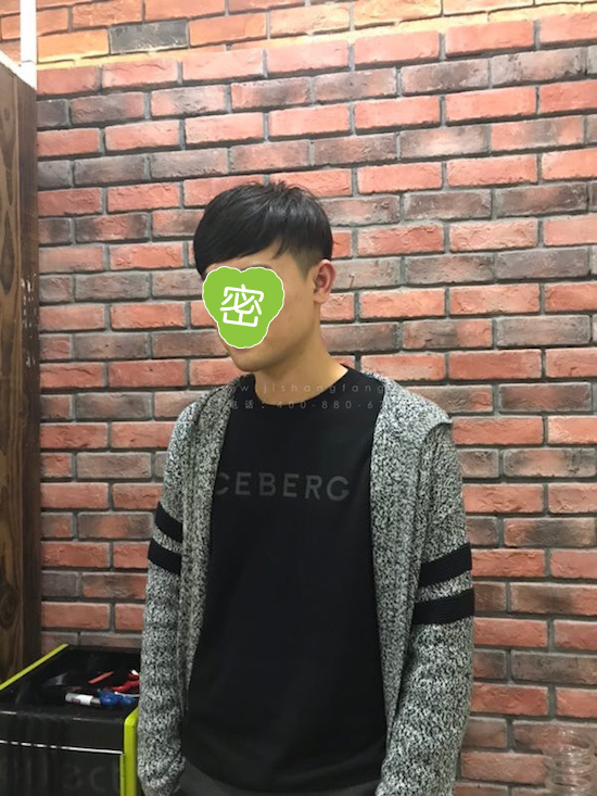 髻尚坊男士隐形增发零感特薄的紧贴设计经得起长时间考验且仿真头皮高度透气绝无局促感10.jpg 髻尚坊男士隐形增发零感特薄的紧贴设计经得起长时间考验且仿真头皮高度透气绝无局促感