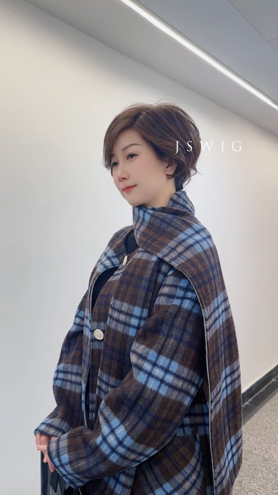 【JSWIG时尚假发｜优雅定格每一刻】 深棕短卷发，蓬松慵懒打造高级感！